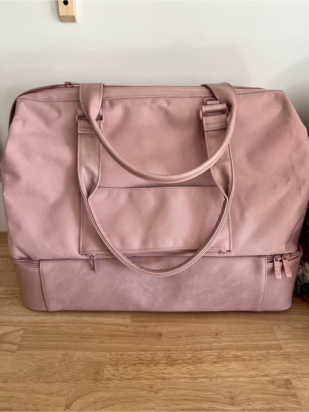 BEIS Atlas Pink Weekender - Picture 2 of 4
